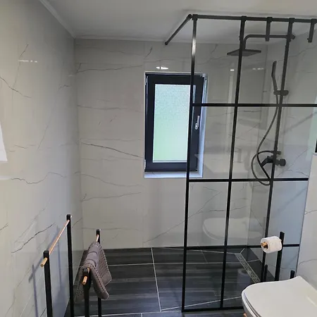 Gostovic Relax Apartment Zavidovici